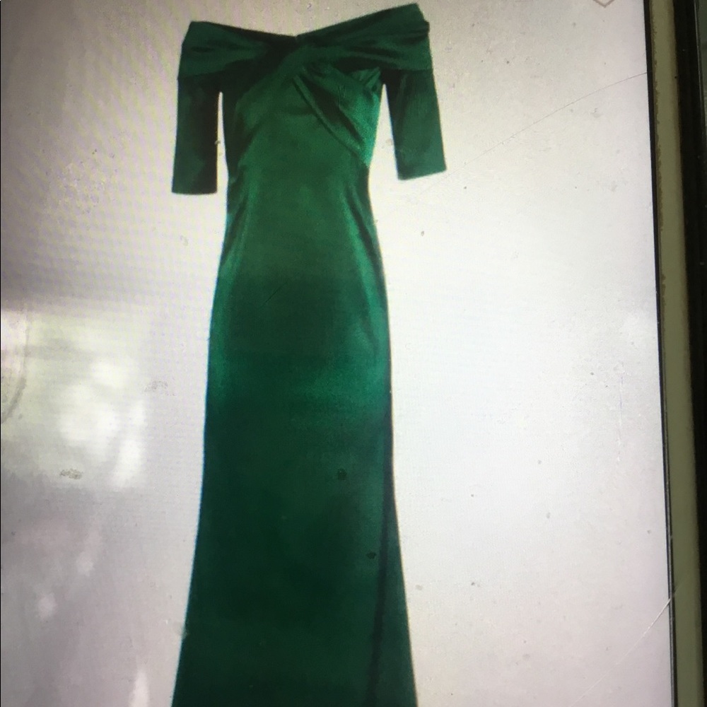 Evening dresses - Picture 5 of 6
